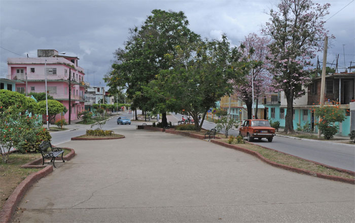 Avenida Camilo Cienfuegos 3