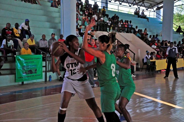 baloncesto acerca torneo