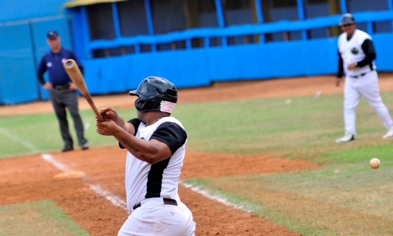 beisbol pierden gtmo