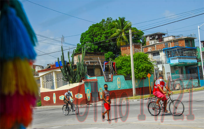 010 pueblo revolucionario c