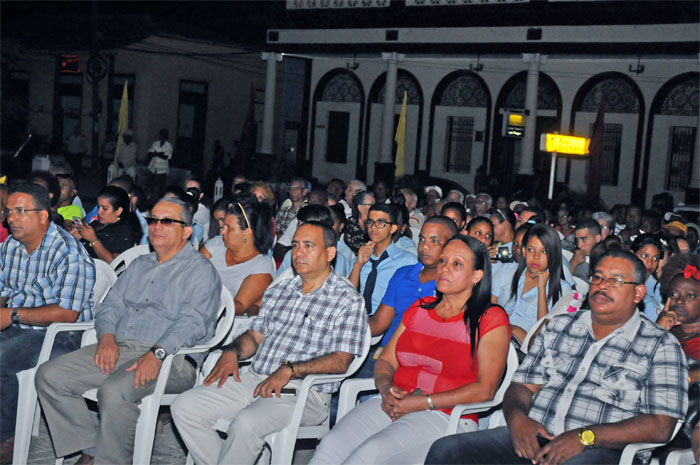 Contra la Ley Helms Burton 2