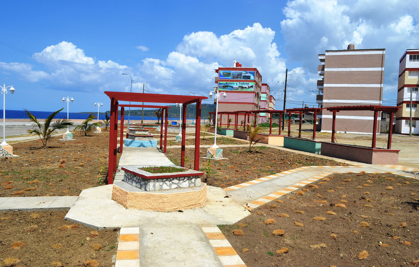 42732131035 cc01de2ab6 h