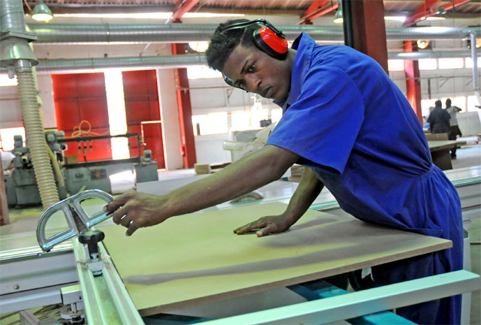 jovenes mueble imperio6