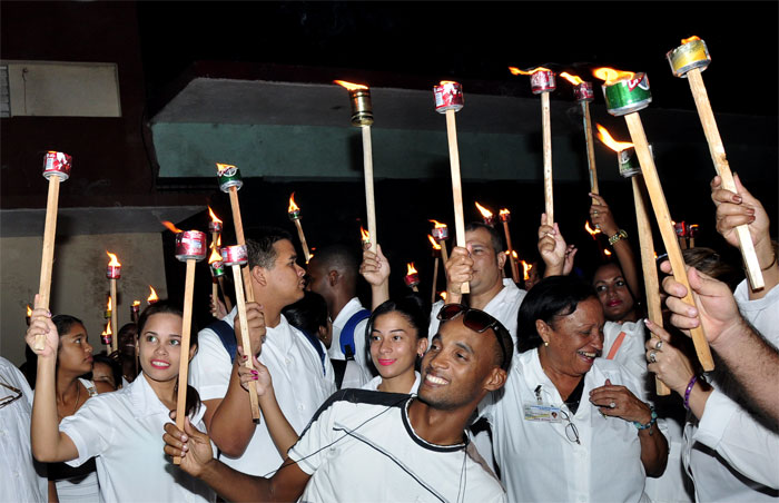 guantanamo desfila 1