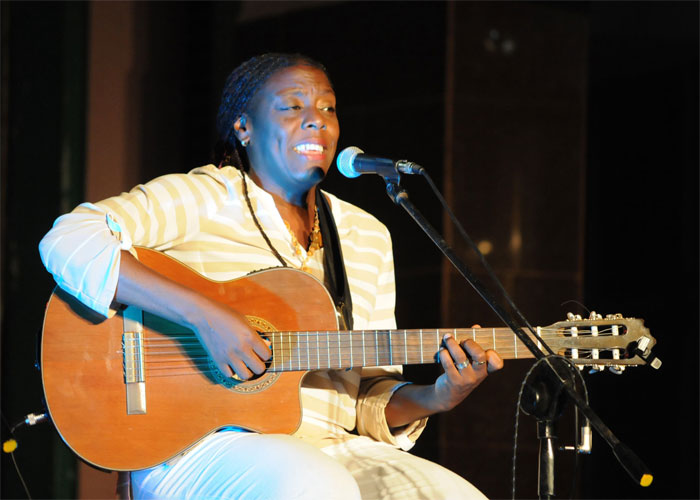 velada cancion politica5