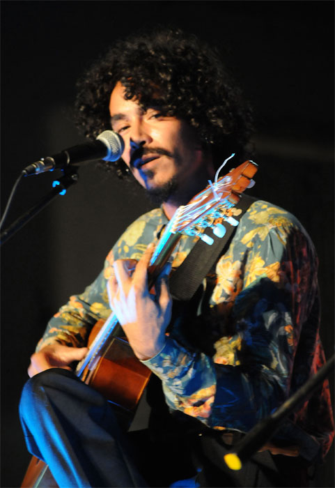 velada cancion politica7