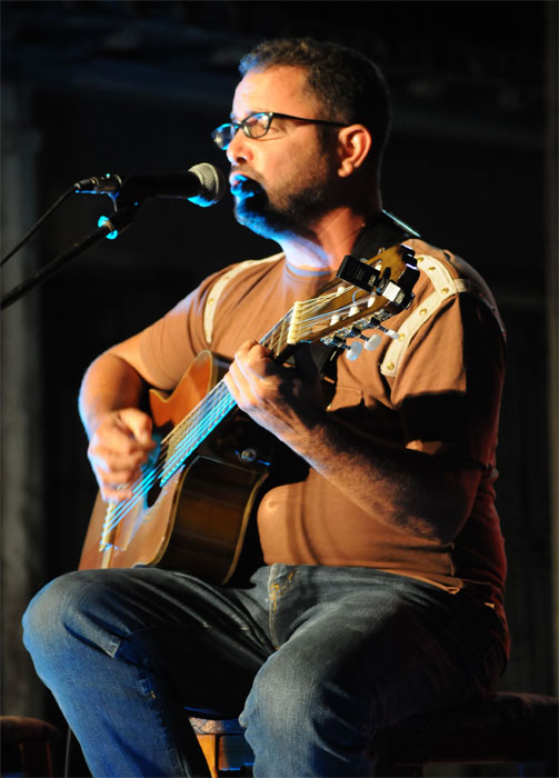 velada cancion politica8