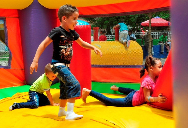 Plaza 24 de Febrero 6