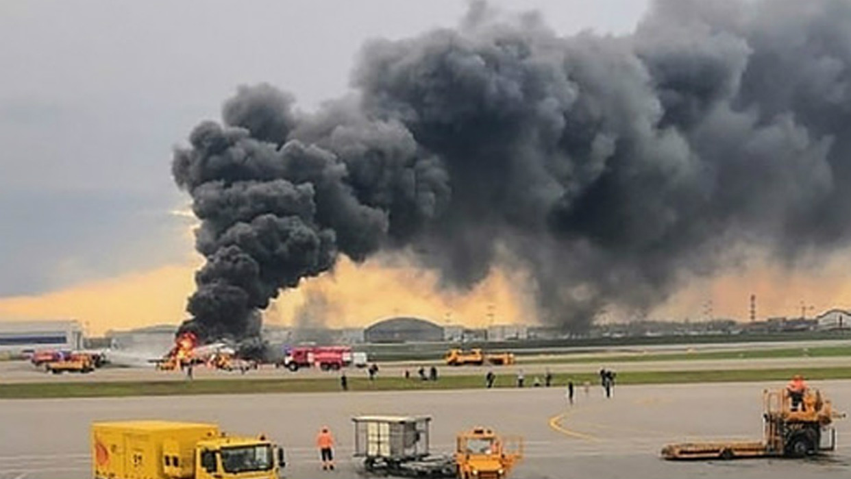 incendio avion moscu 22953