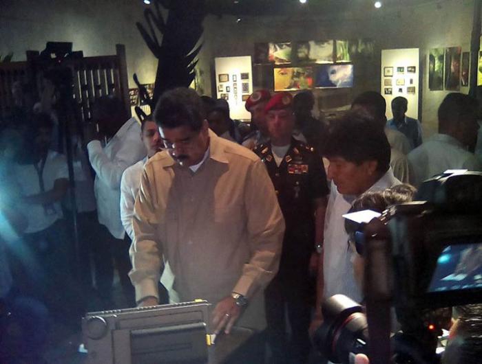 homenaje fidel evo maduro