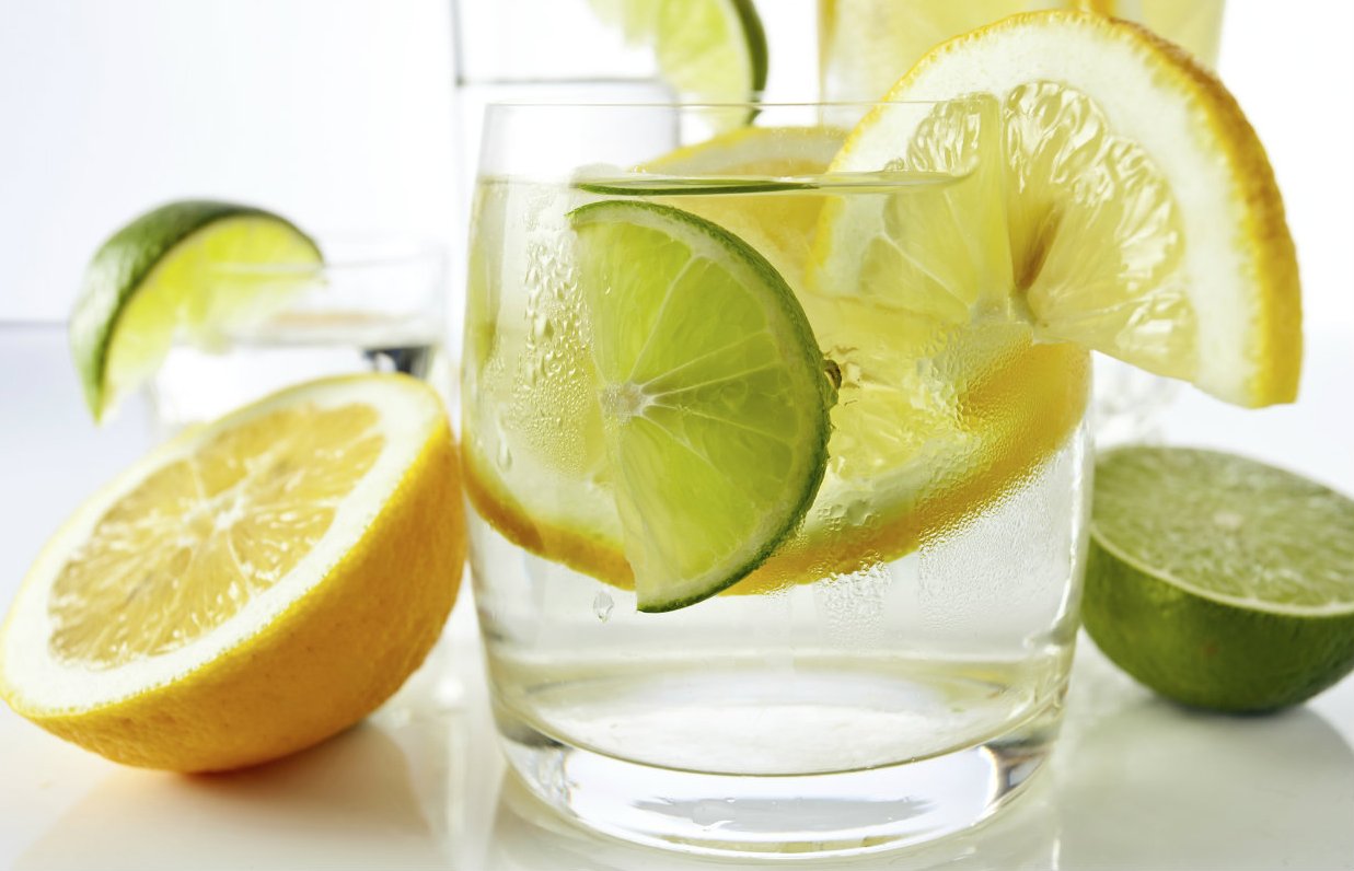 agua con limon