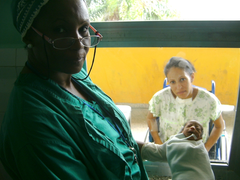 gtmo salvan embarazada bebe