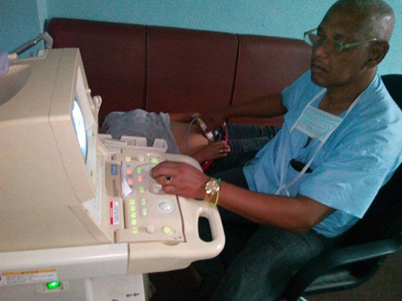 medicos-en-Nepal3-Junio