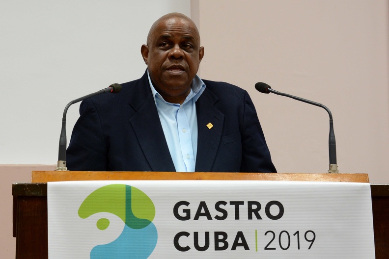 1022 gastrocuba1