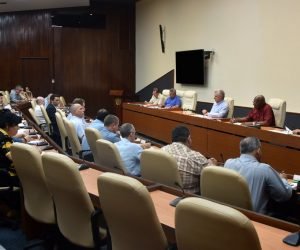 diaz canel consejo de ministro zafra 300x250