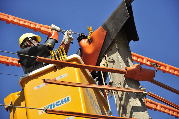 linieros empresa electrica11