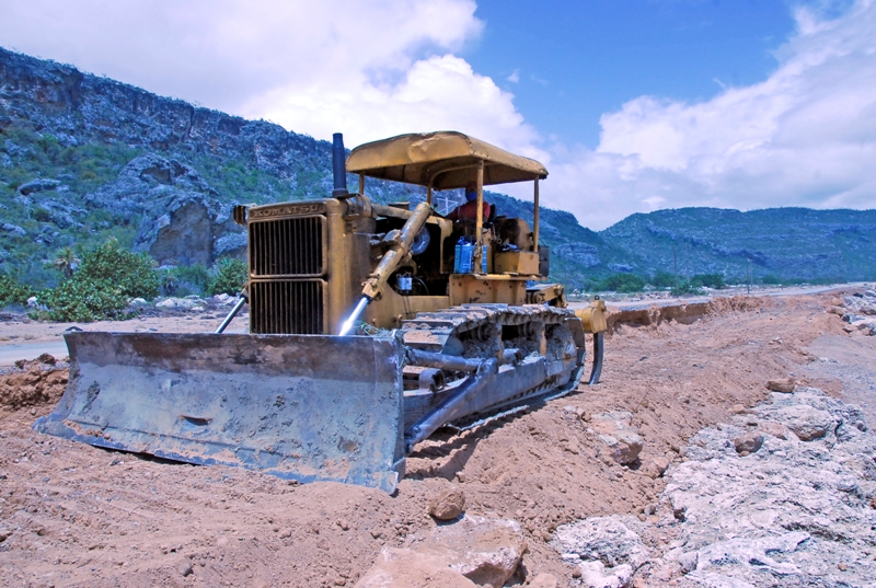 Reparan vial en Bate Bate