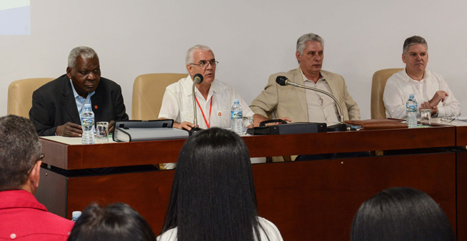 1217 dc asamblea2