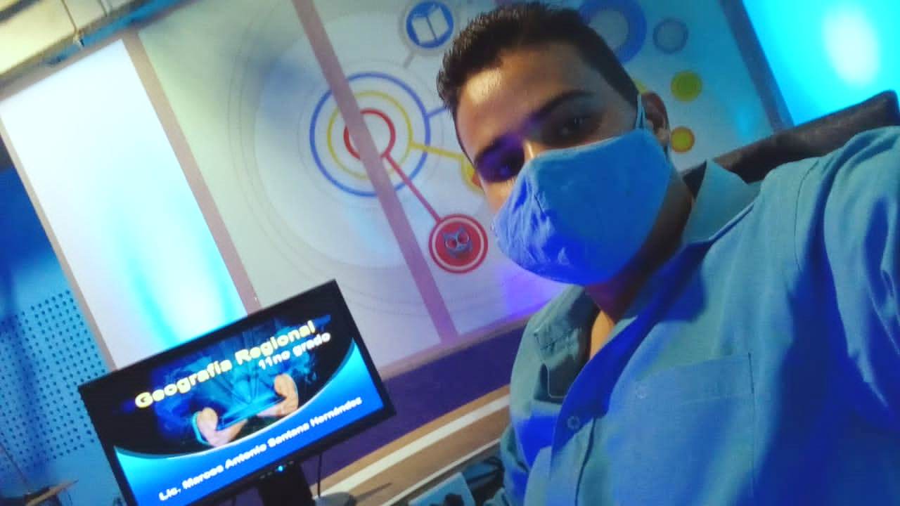 profesor de teleclases Cuba 1