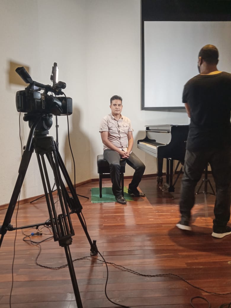 profesor de teleclases Cuba 3