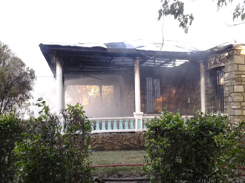 1incendio escuela del Partido 3