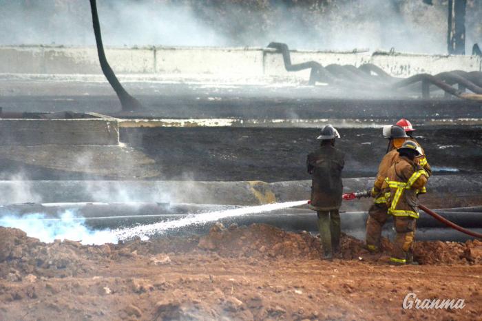 incendio en zona industrial de Matanzas 2