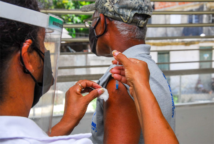 vacunación Gtmo 2021