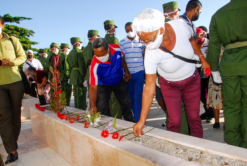 homenaje a los mártires en Guantánamo 14