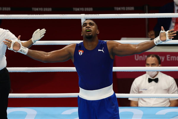 04 BOX Arlen Lopez Oro 1