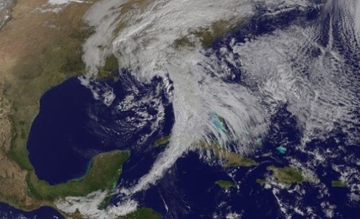 Imagen 01 Imagen de satélite visible de un frente frío afectando a Cuba