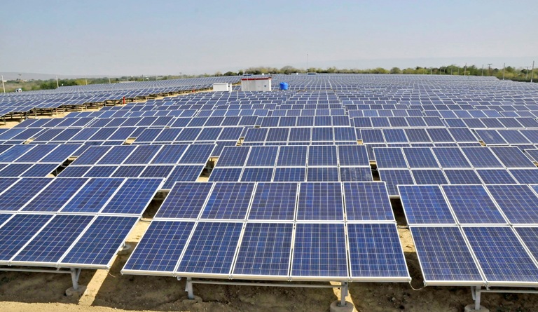 guantanamo parque fotovoltaico