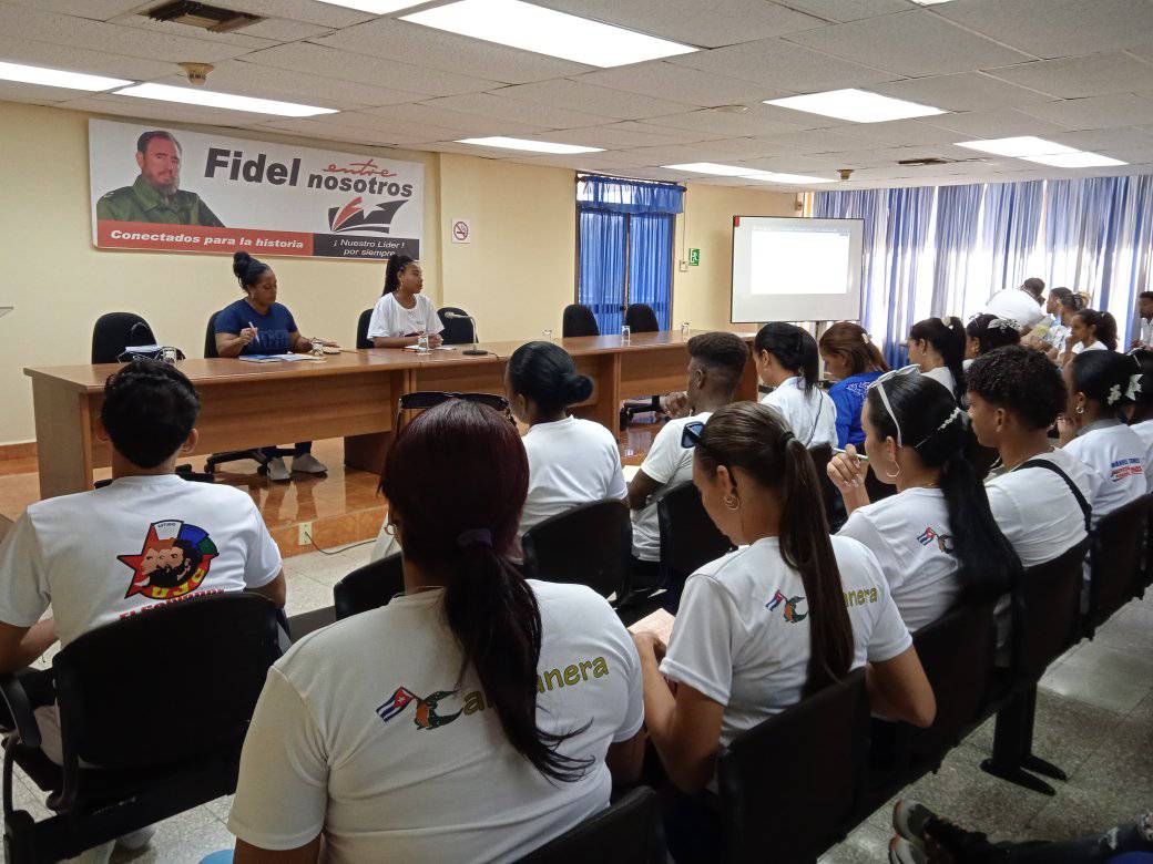 ujc trabajo comisiones