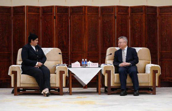 1204 seminario teorico beijing primera secretaria del comite provincial en artemisa gladys martinez