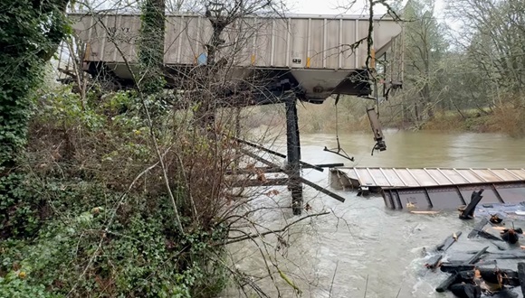puente colapsado