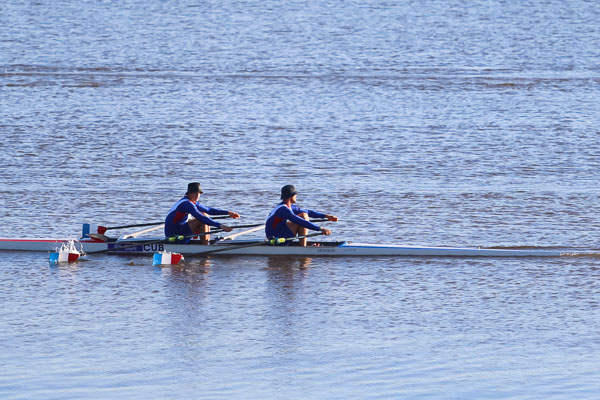 REM Leduar Paz remos cortos2