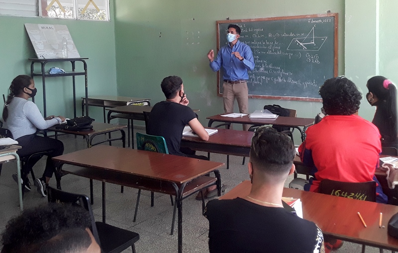 colegio universitario