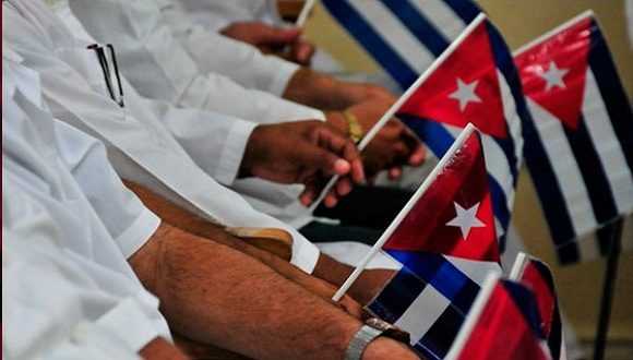 Medicos cubanos 580x330