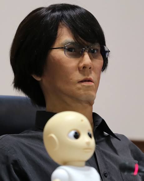 Robot humano