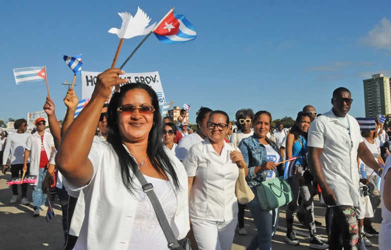 ok desfile Gtmo 2025 5