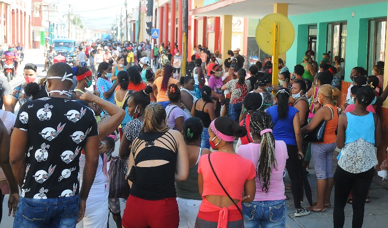 colas y revendedores 2