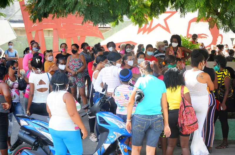 colas y revendedores 6