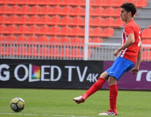 carlos vazquez atletico de madrid futbol cuba 1 580x451