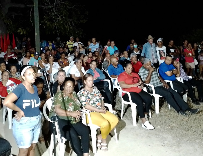 Dialogando en Acueducto 11