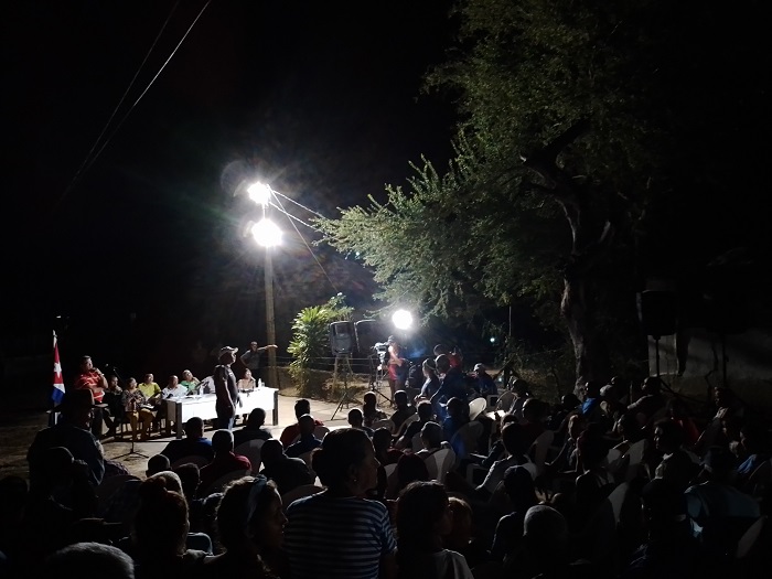Dialogando en Acueducto 12