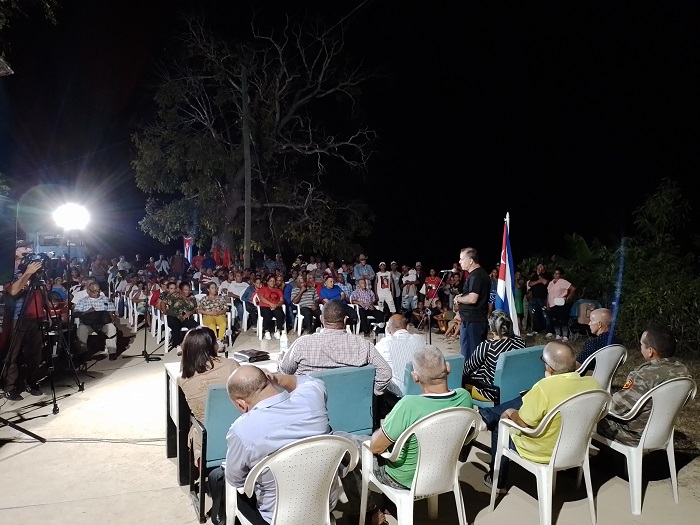 Dialogando en Acueducto 6