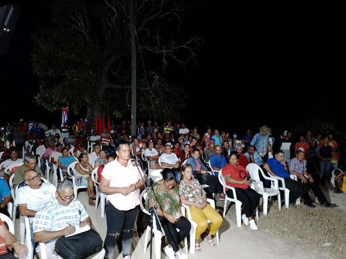 Dialogando en Acueducto 7