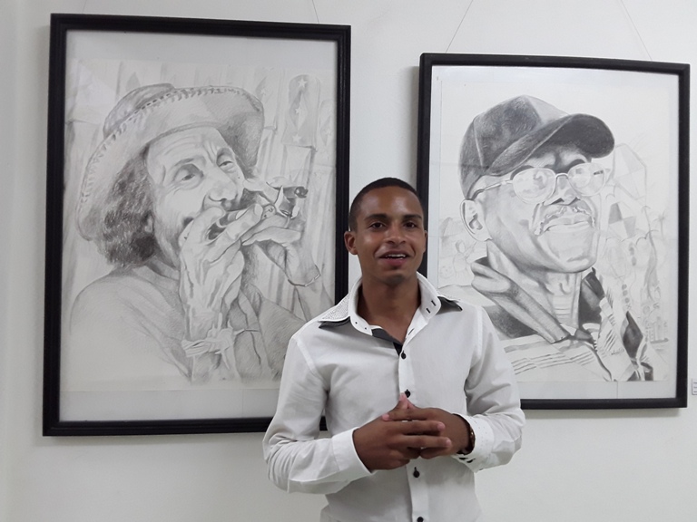 adrian artista plastica