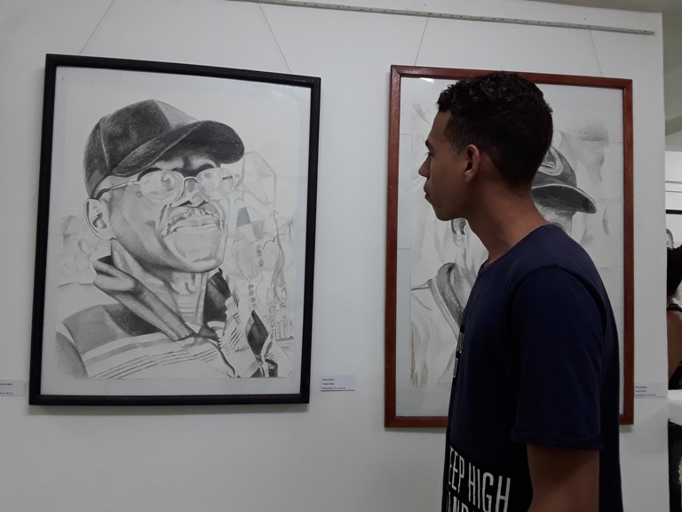 adrian artista plastica2