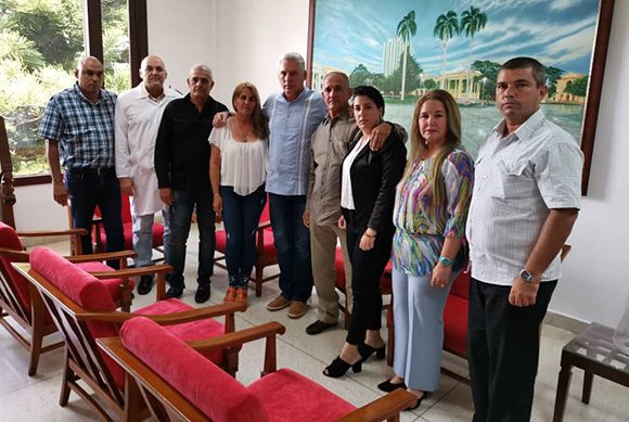 familiares del medico villaclareno landy rodriguez 580x389