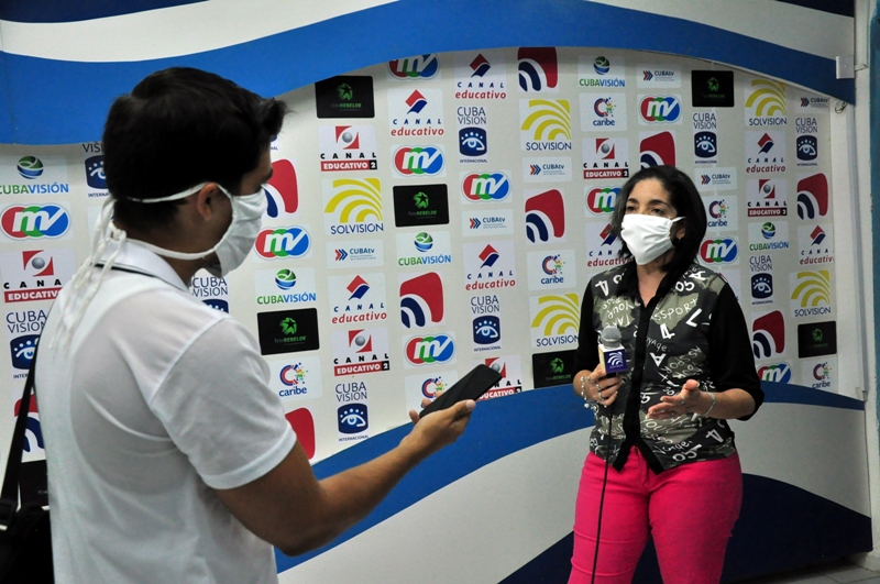 FOTO WEB INFO PREMIO TV HAY QUE RECORTARLA